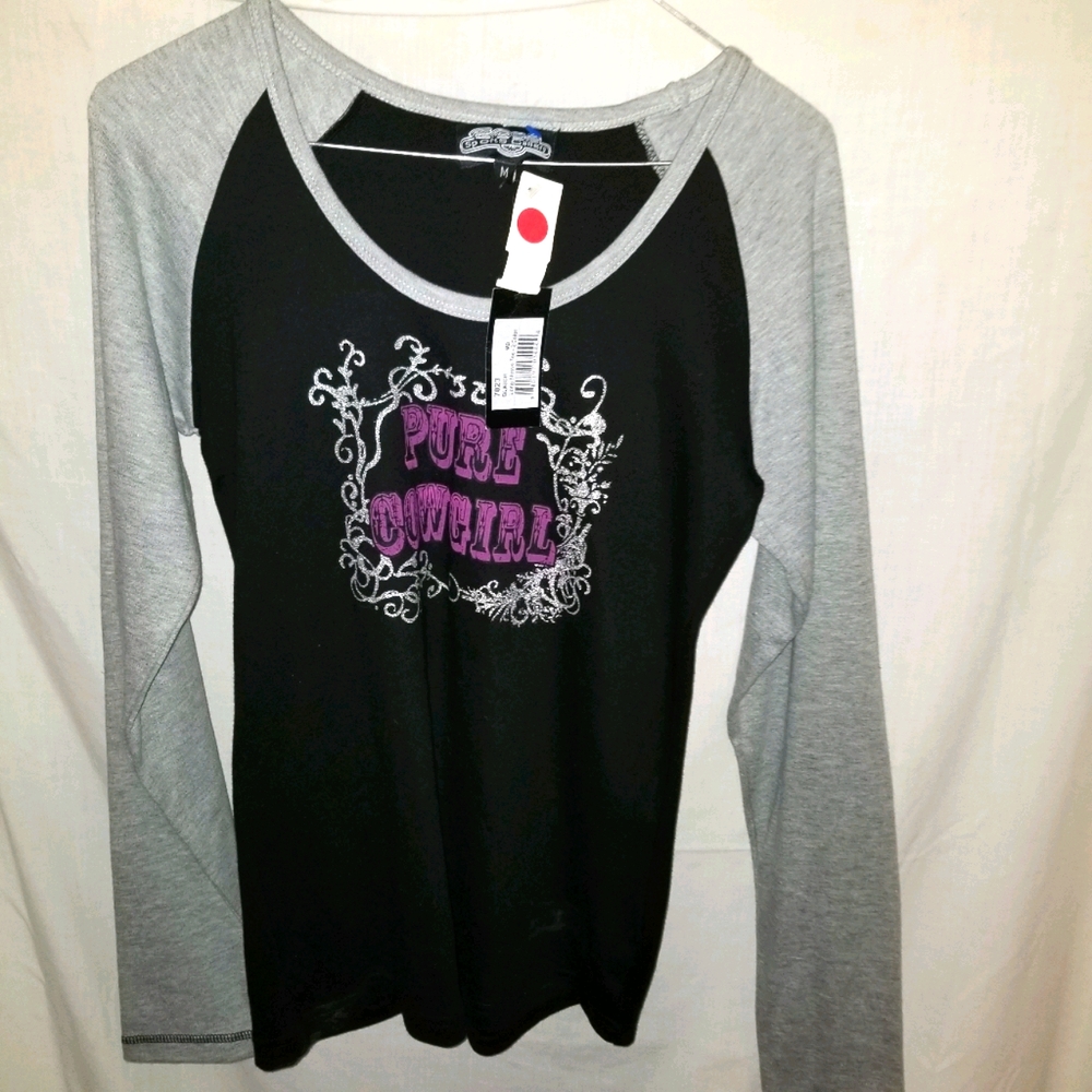 Sports Gallery size medium shirt